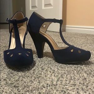 Navy t strap heels